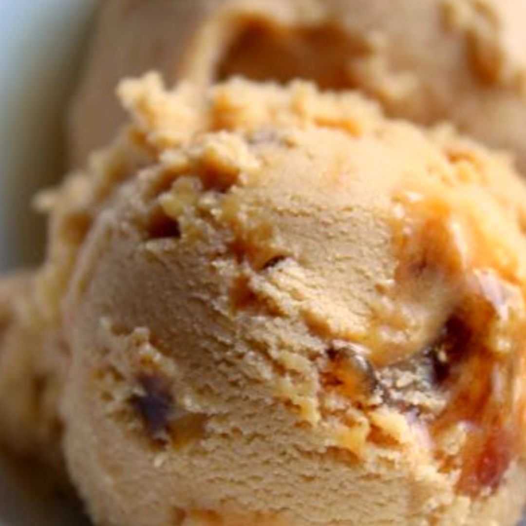 Salted Caramel and Chocolate Ice Cream (470ml)